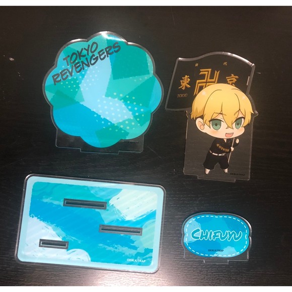 Tokyo Revengers Chifuyu Acrylic Diorama Stand - Picture 2 of 6